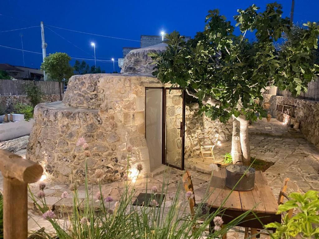 Trullo Santovia Bed and Breakfast Sant Isidoro  Buitenkant foto